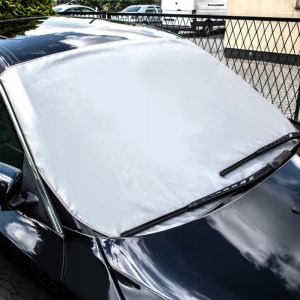 Husa Exterior Parbriz Vara/Iarna 145-165x110 Cm Mega Drive